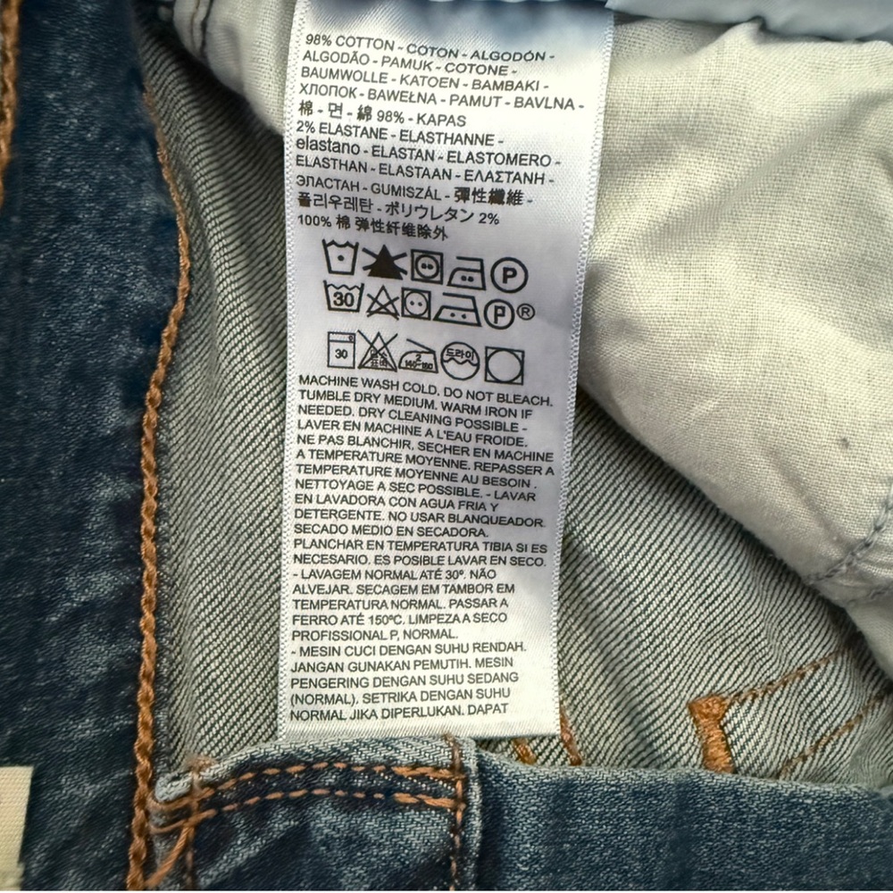 Levi's Women's Skinny Jeans in Blue - Picture 5 of 8